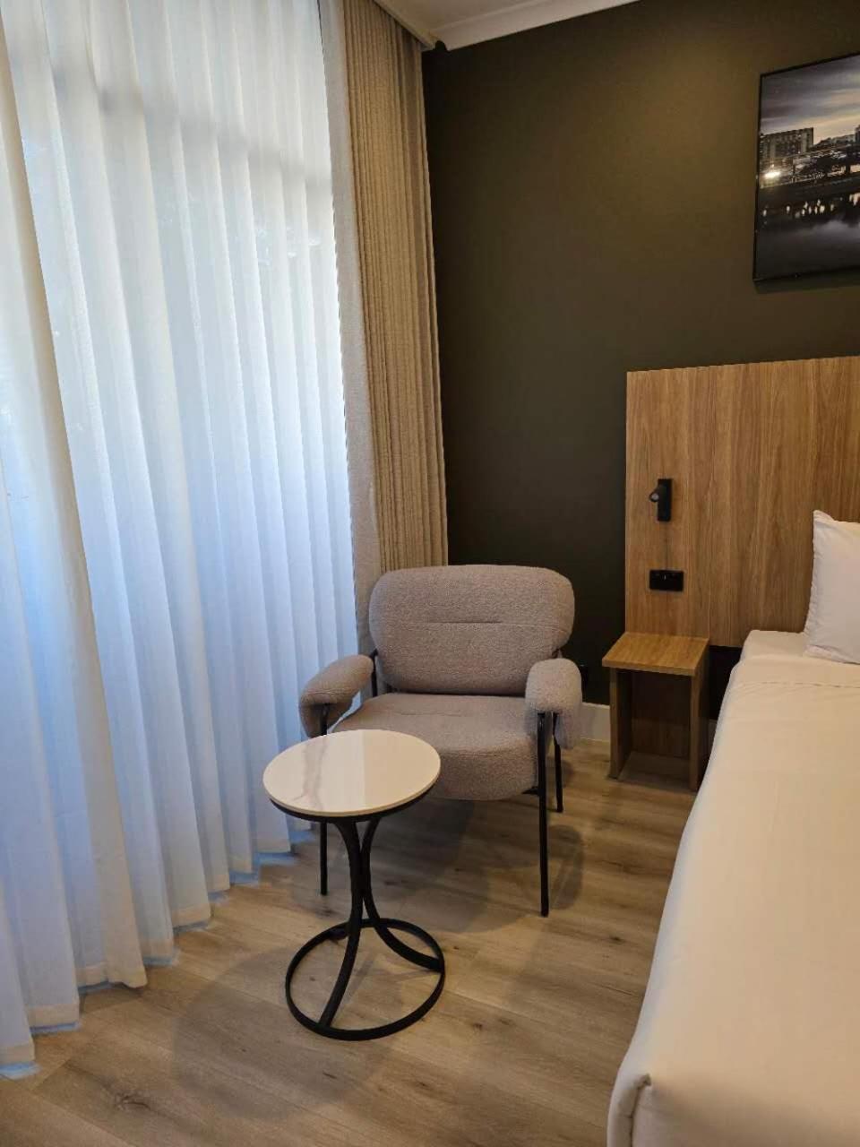 The Parkmore Hotel Melbourne Zewnętrze zdjęcie